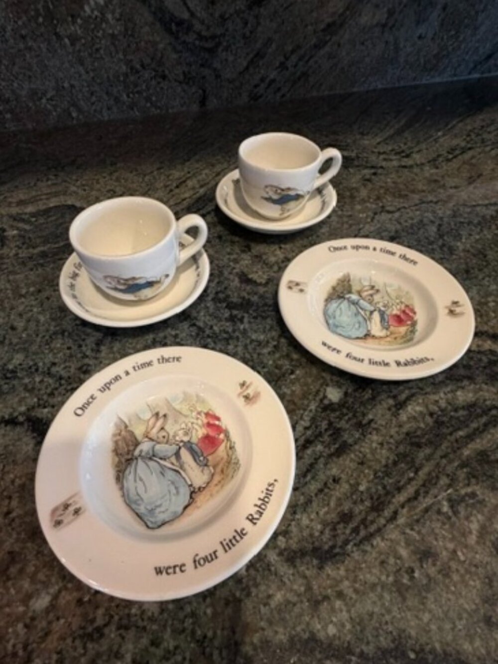 VTG WEDGWOOD 6 Piece Peter Rabbit Child's Teacup Set with Flatware